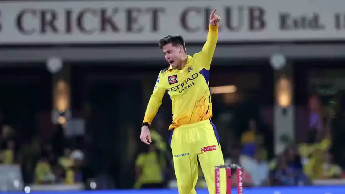 CSK के लिए डेब्यू मैच में नूर अहमद ने चटकाए 4 विकेट, बनाया आईपीएल इतिहास का रिकॉर्ड