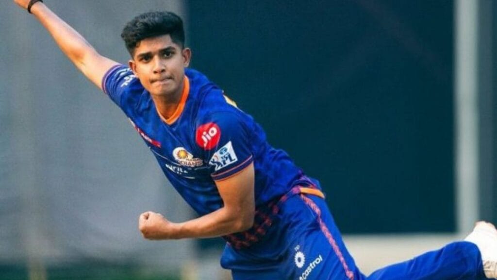चेन्नई को अपनी फिरकी में फँसाने वाले डेब्यूडेन्ट विग्नेश पुथुर कि कहानी है काफी रोचक। जानिए बिना घरेलू क्रिकेट खेले कैसे हुई आईपीएल में एंट्री। 