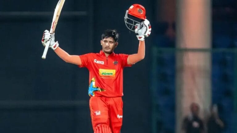 IPL में डेब्यू करने वाले प्रियांश आर्य कौन है? जिन्होंने 6 गेंद पर लगाए थे 6 छक्के।