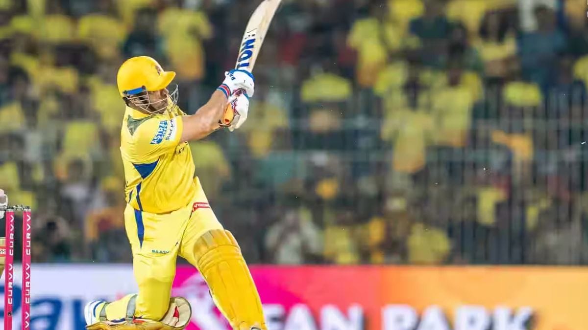 RCB के खिलाफ 9 वें नंबर पर बैटिंग करने आए धोनी। जब पूरा मैच खत्म हो गया था। फैंस ने कहा ऐसी पारी का कोई महत्व नहीं