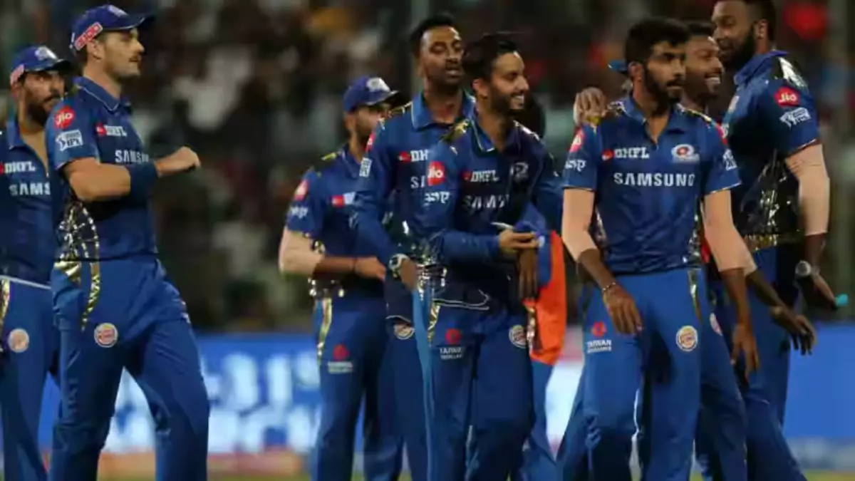 टॉप 4 टीम IPL 2025 के प्लेऑफ में जाने वाली कौन हो सकती है? मुंबई इंडियन टॉप 4 में जगह बना सकती है?