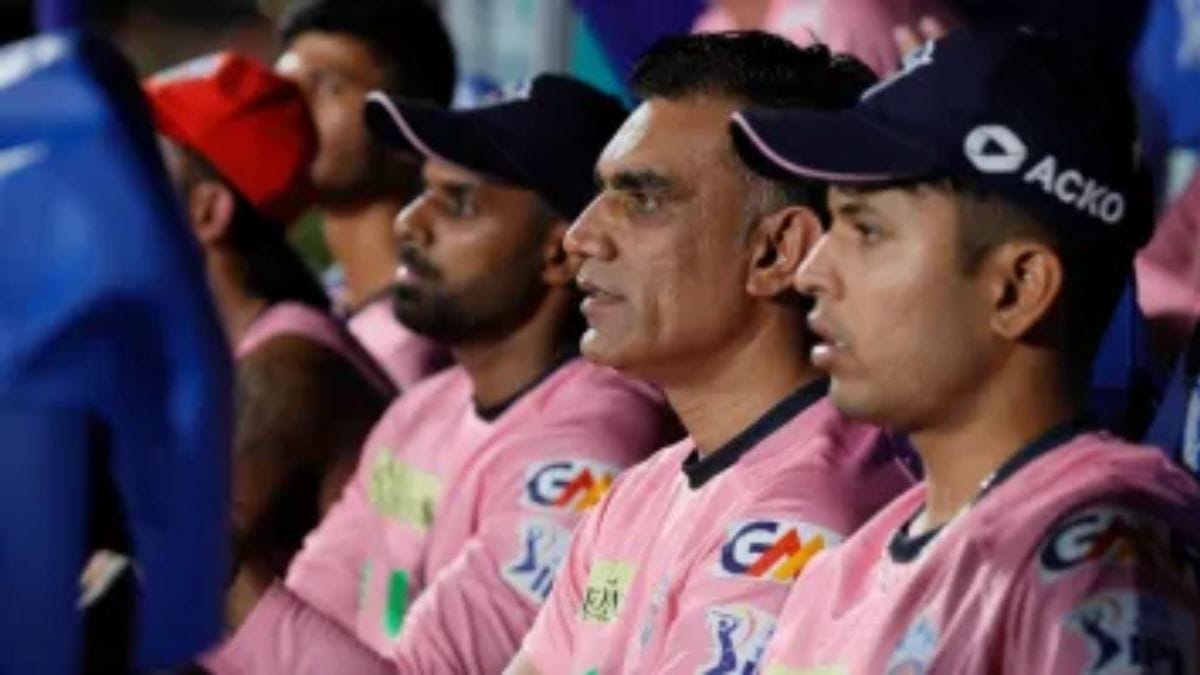 IPL 2025: आचार संहिता के उल्लंघन करने पर मुनाफ पटेल को लगा जुर्माना। मुनाफ पटेल पर क्यों लगाया गया जुर्माना?