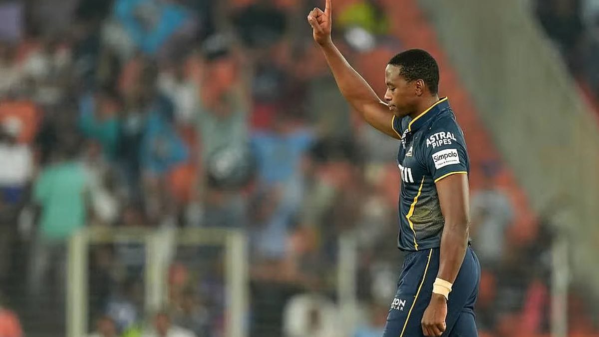 IPL को बीच में ही छोड़ रबाडा लौटे अफ्रीका। क्या फिर से वापसी करेंगे IPL में या इन्हे भी दो साल के लिए बैन कर दिया जाएगा? अगर वापसी नहीं तो 2 साल के बैन हो जाएंगे रबाडा।