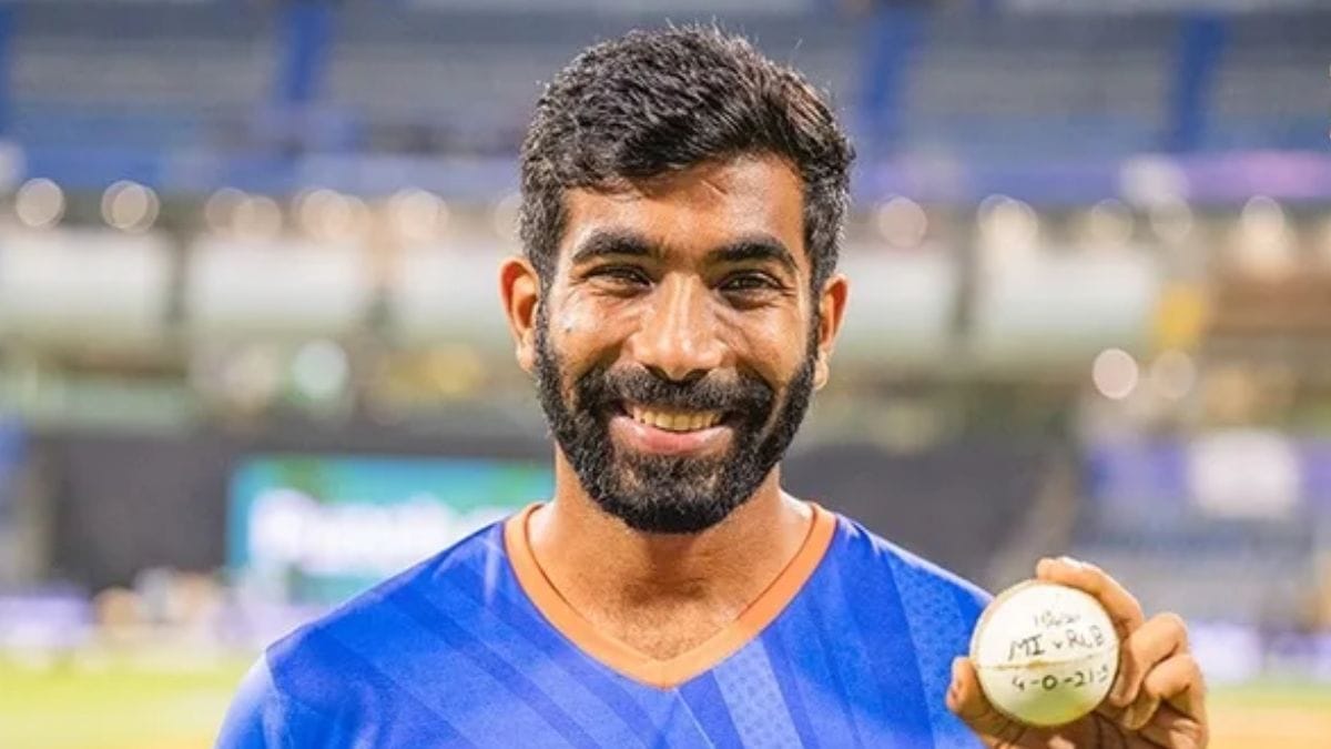 ICC लाएगी गेंदबाजों के लिए खुशखबरी, दो नई गेंदों के नियम पर हो रहा पुनर्विचार। नए नियम में इस तरह बॉलिंग के प्रभाव को बढ़ाया जाएगा।